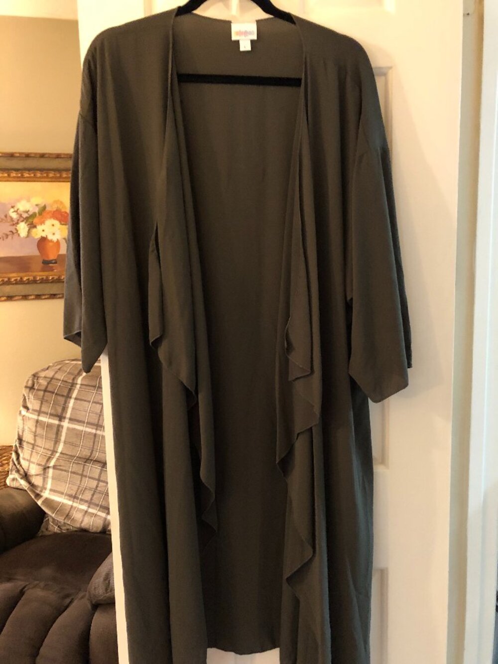 207 SHIRLEY L LULAROE